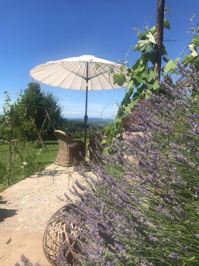 Number 10 Locanda B&B Belvedere Langhe Exterior foto