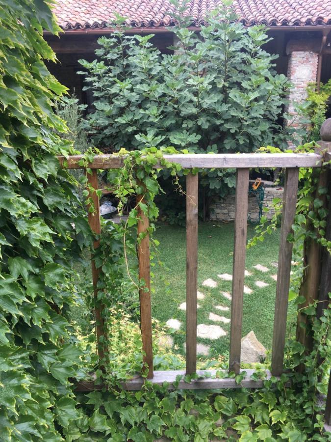 Number 10 Locanda B&B Belvedere Langhe Exterior foto