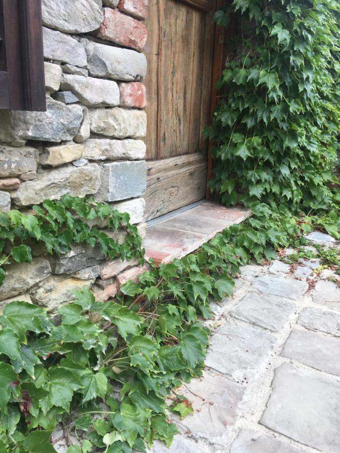 Number 10 Locanda B&B Belvedere Langhe Exterior foto