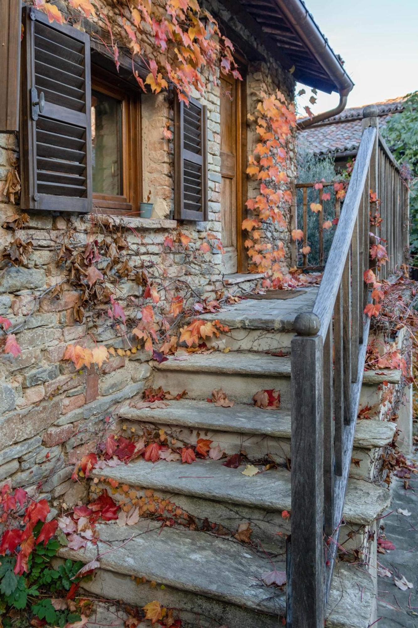 Number 10 Locanda B&B Belvedere Langhe Exterior foto