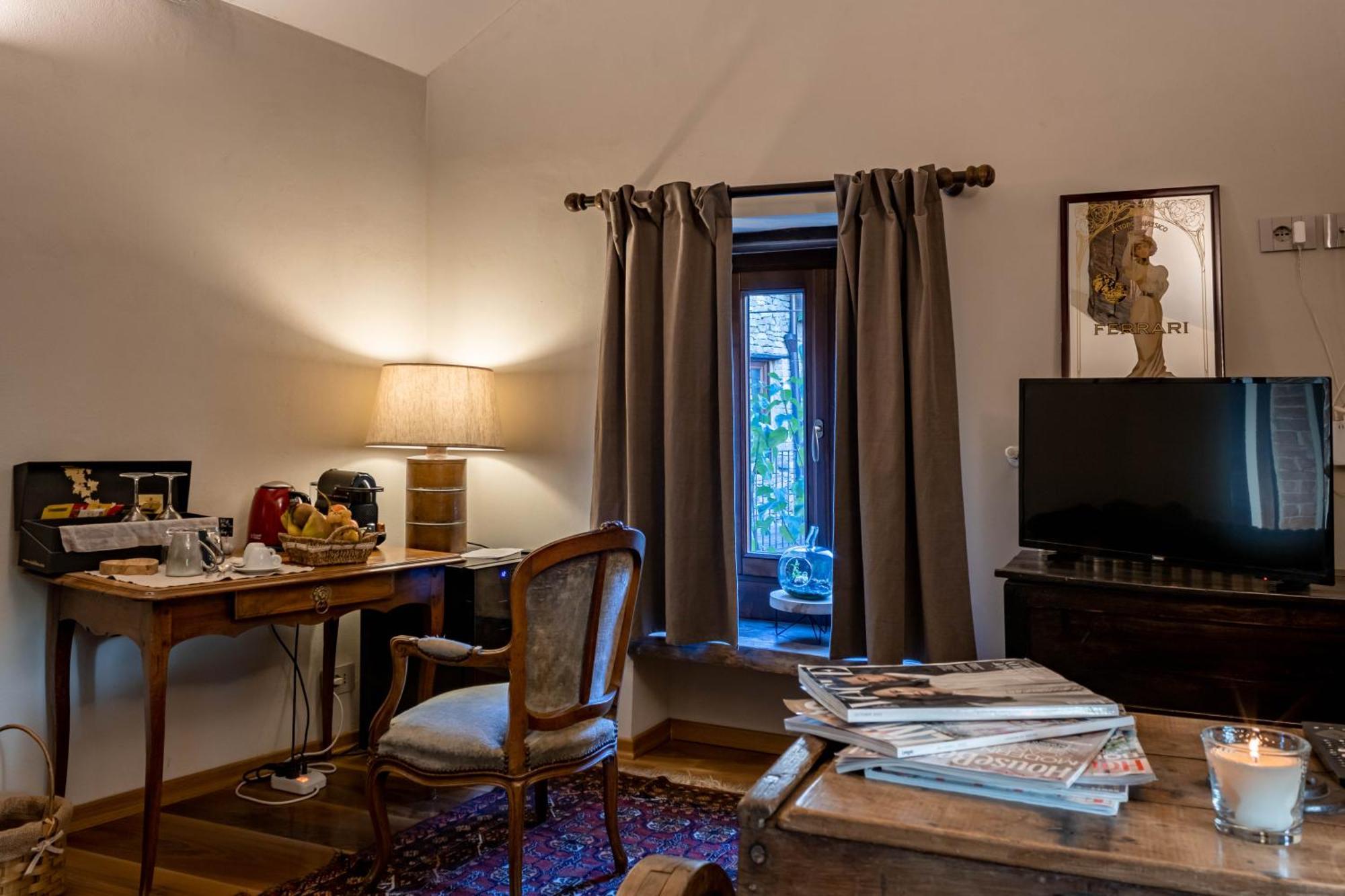 Number 10 Locanda B&B Belvedere Langhe Exterior foto
